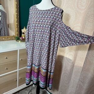 Avenue Multicolor Floral Boho Cold Shoulder w/ Tie Sleeves Dress - Size 18/20
